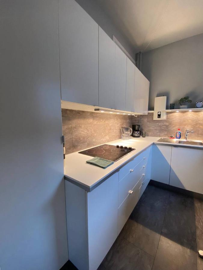 Cozy Modern Apartment With Small Balcony In The Heart Of Berlin Ngoại thất bức ảnh