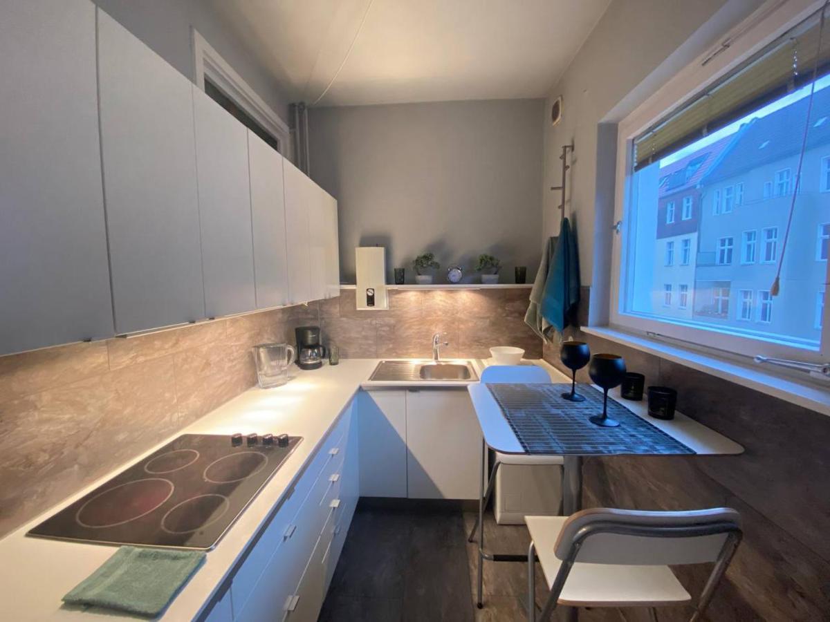 Cozy Modern Apartment With Small Balcony In The Heart Of Berlin Ngoại thất bức ảnh